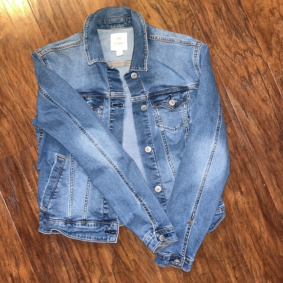 Lularoe size small denim jacket. NWOT. - Picture 3 of 3